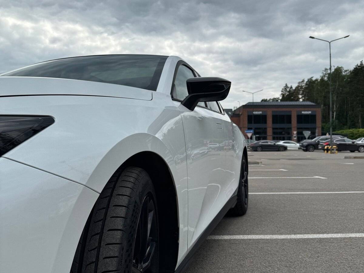 Changan UNI-V, 2023 Фото №6