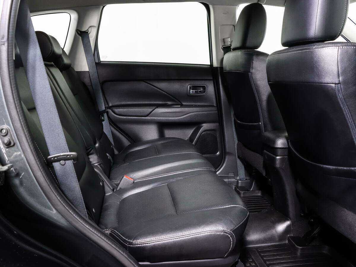 Mitsubishi Outlander, 2016 Фото №14