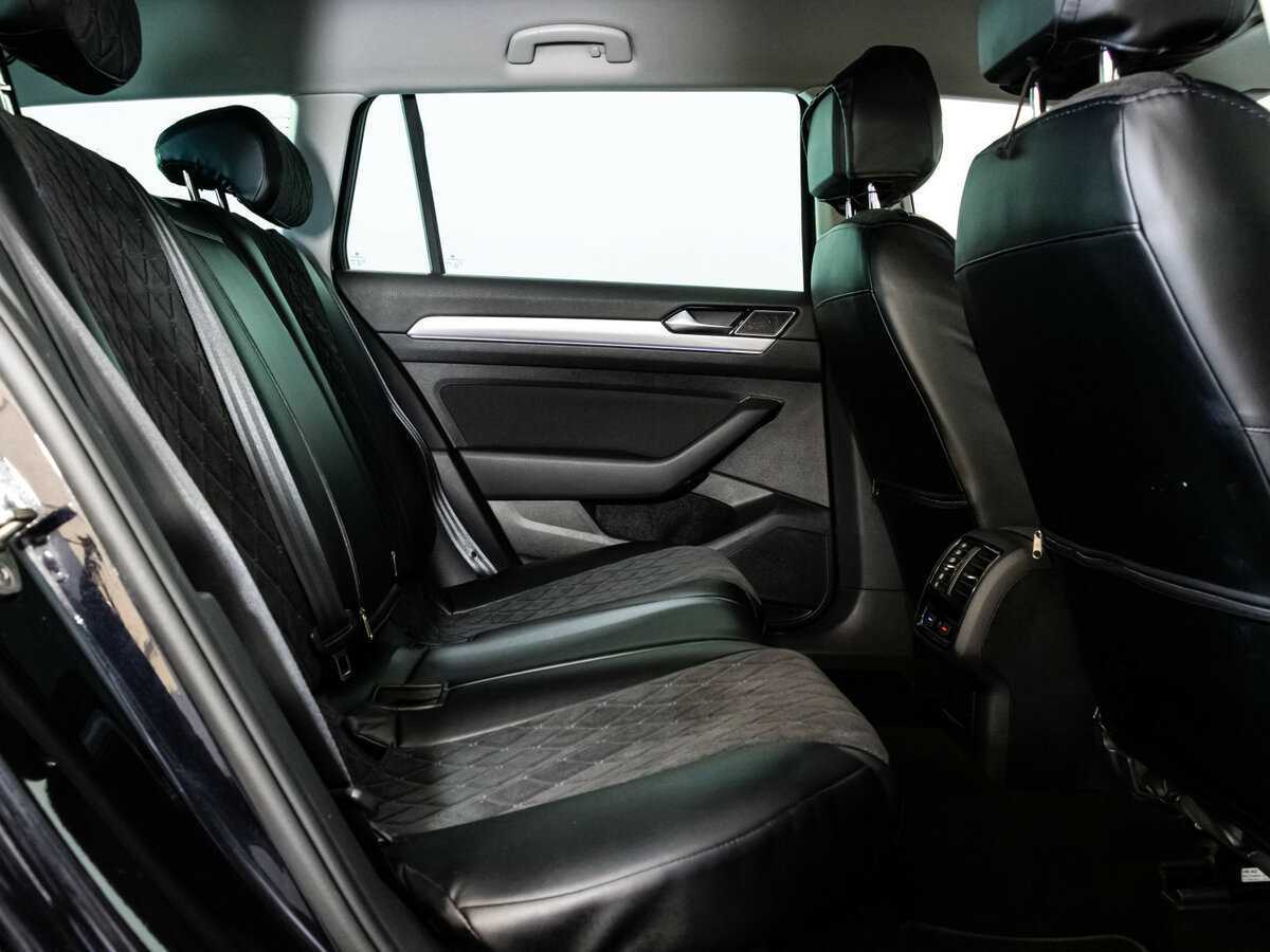 Volkswagen Passat, 2020 Фото №19