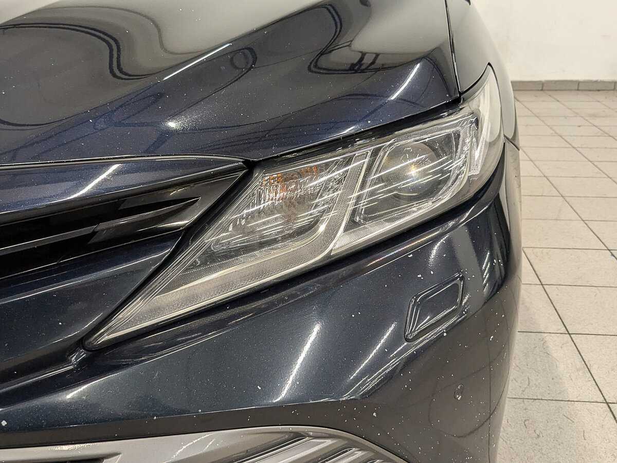 Toyota Camry, 2018 Фото №11