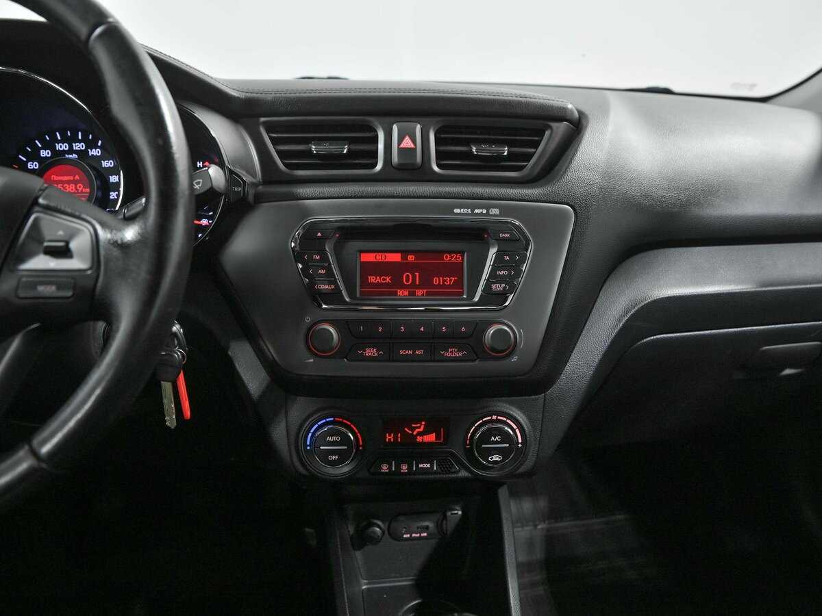 Kia Rio 5-speed, 2012 Фото №8