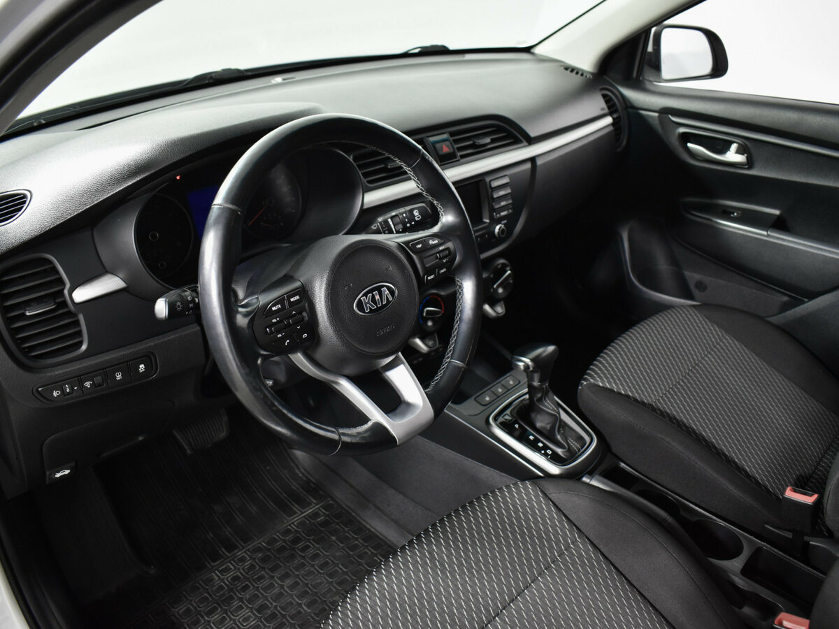 Kia Rio X-Line IV, 2018 Фото №9