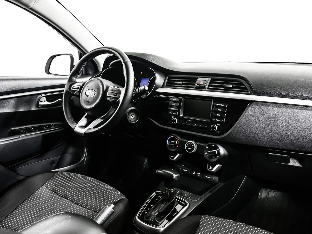 Kia Rio, 2018 Фото №9
