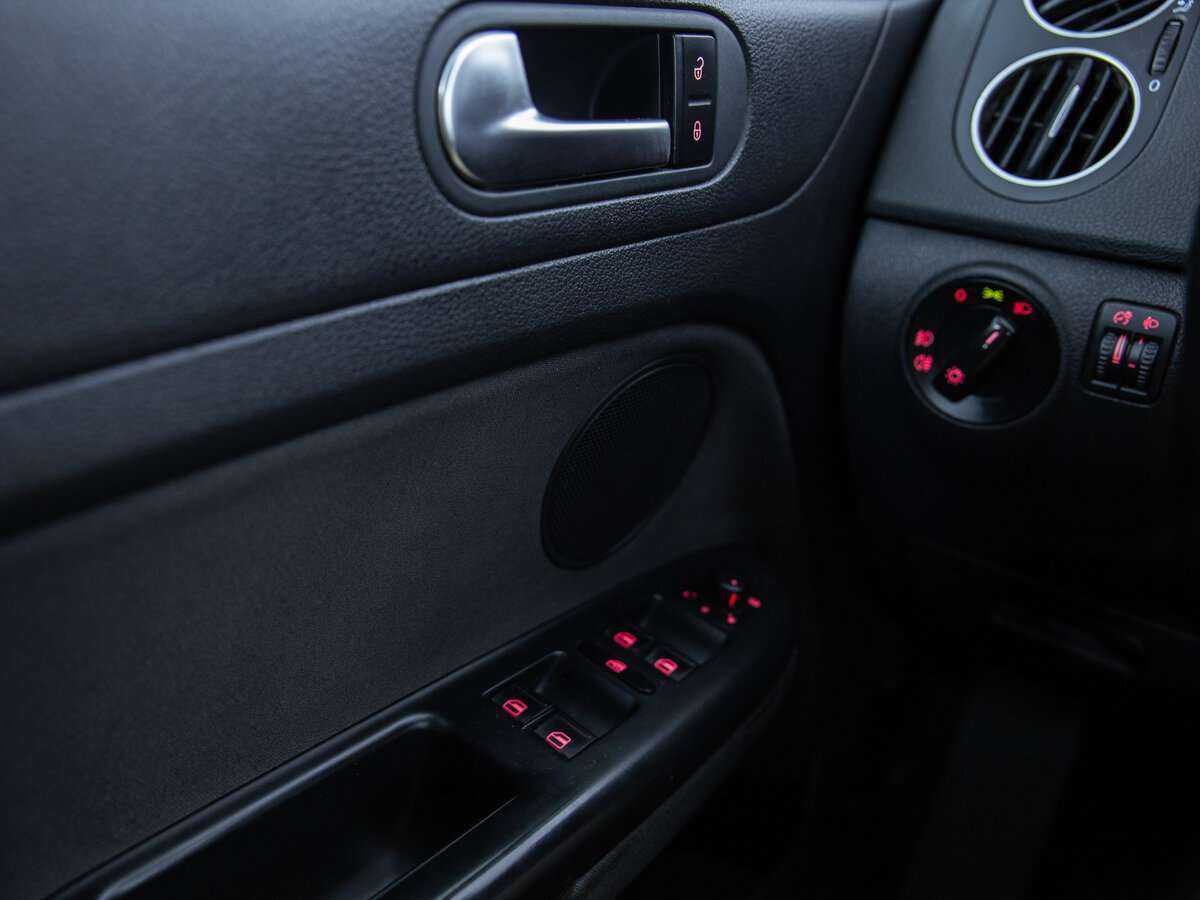 Volkswagen Golf Plus, 2012 Фото №12