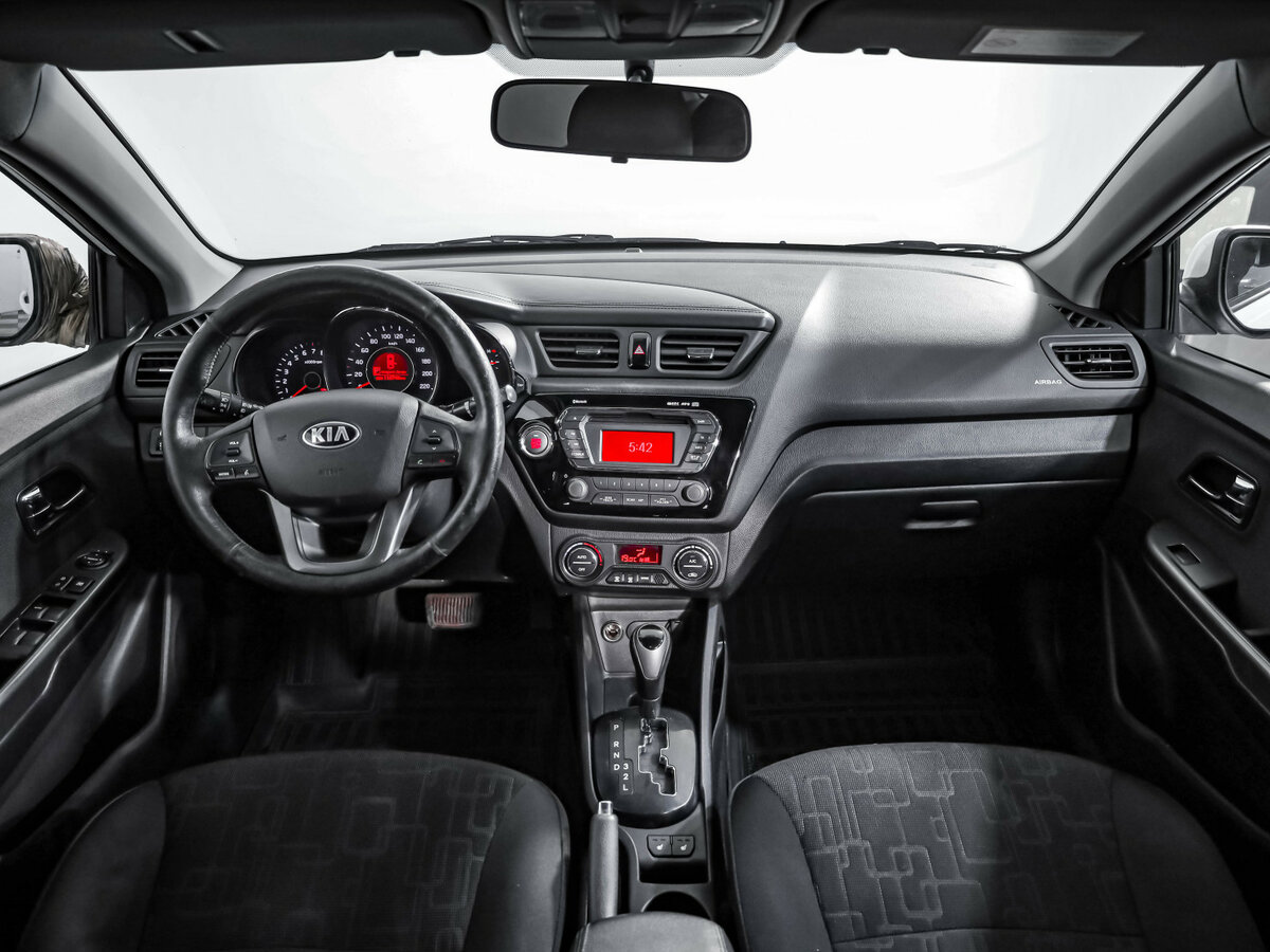 Kia Rio 4-speed III, 2013 Фото №8