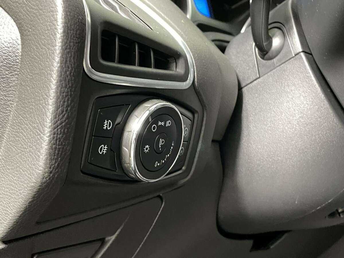 Ford Focus, 2012 Фото №8