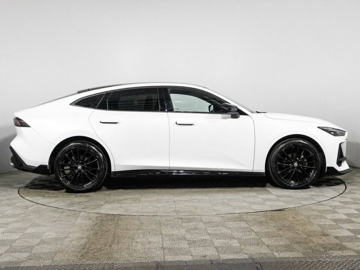 Changan UNI-V, 2023 Фото №4