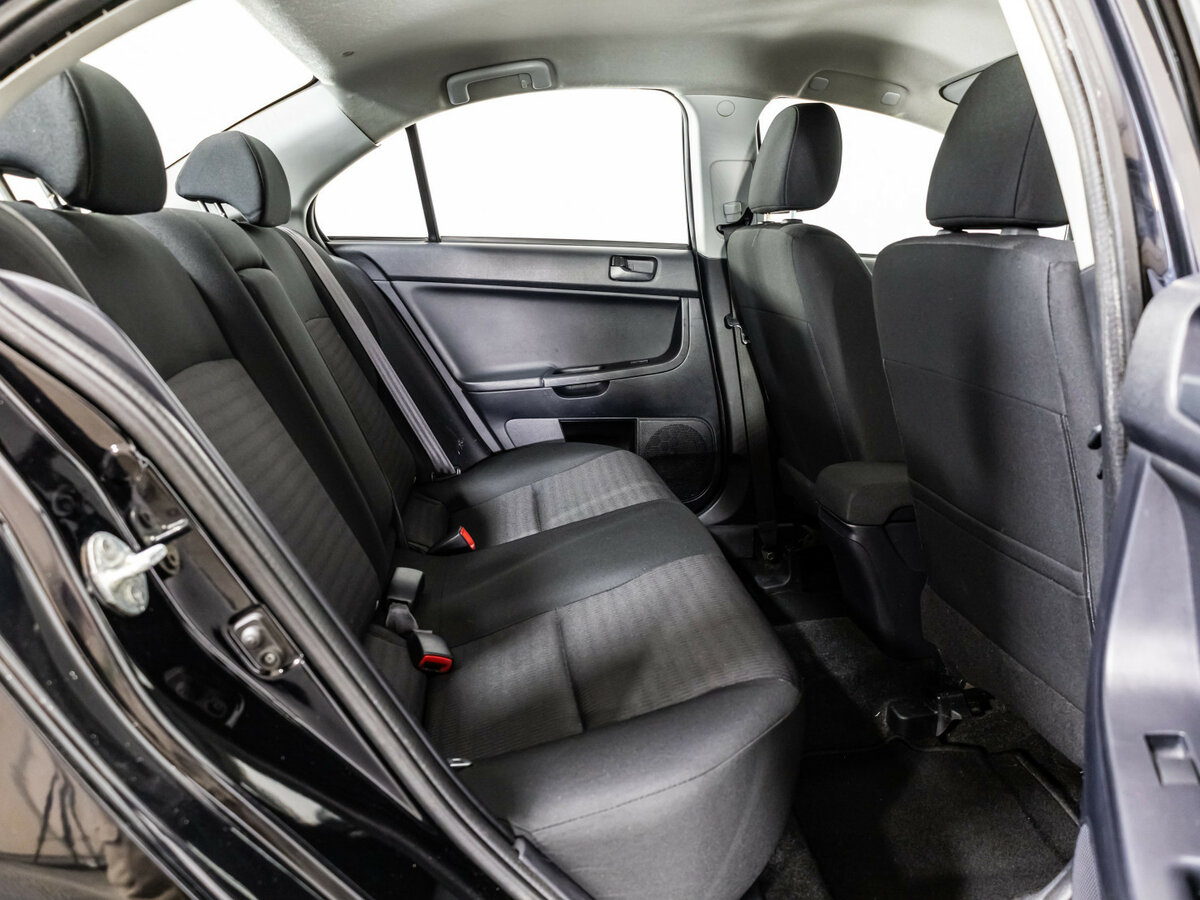 Mitsubishi Lancer X Рестайлинг, 2012 Фото №11