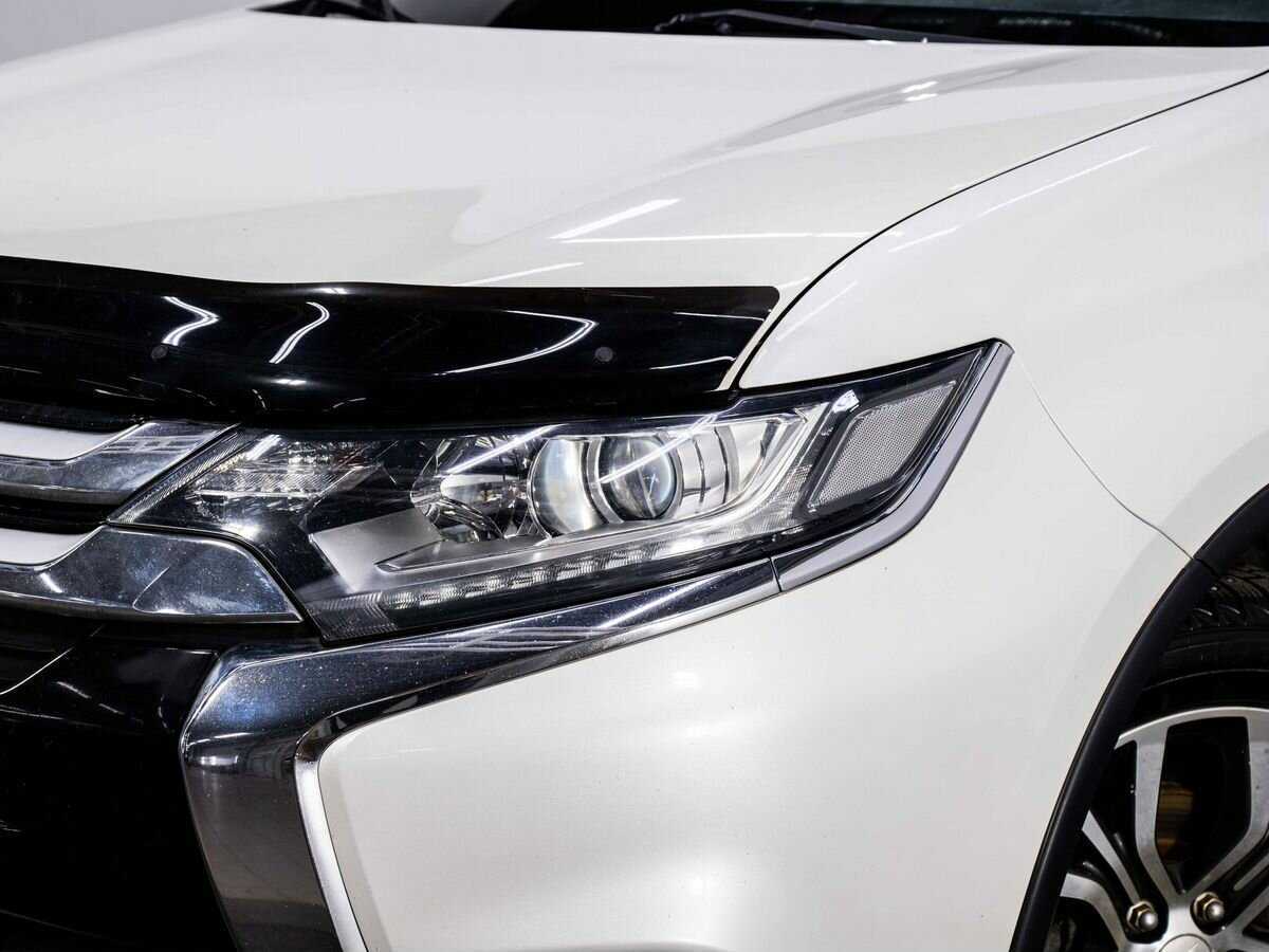 Mitsubishi Outlander, 2015 Фото №7