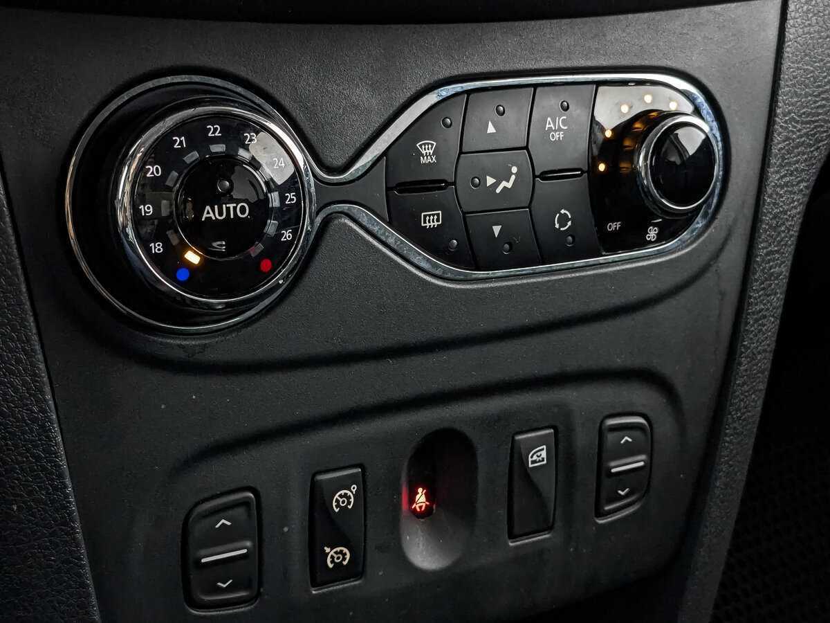 Renault Logan, 2020 Фото №17