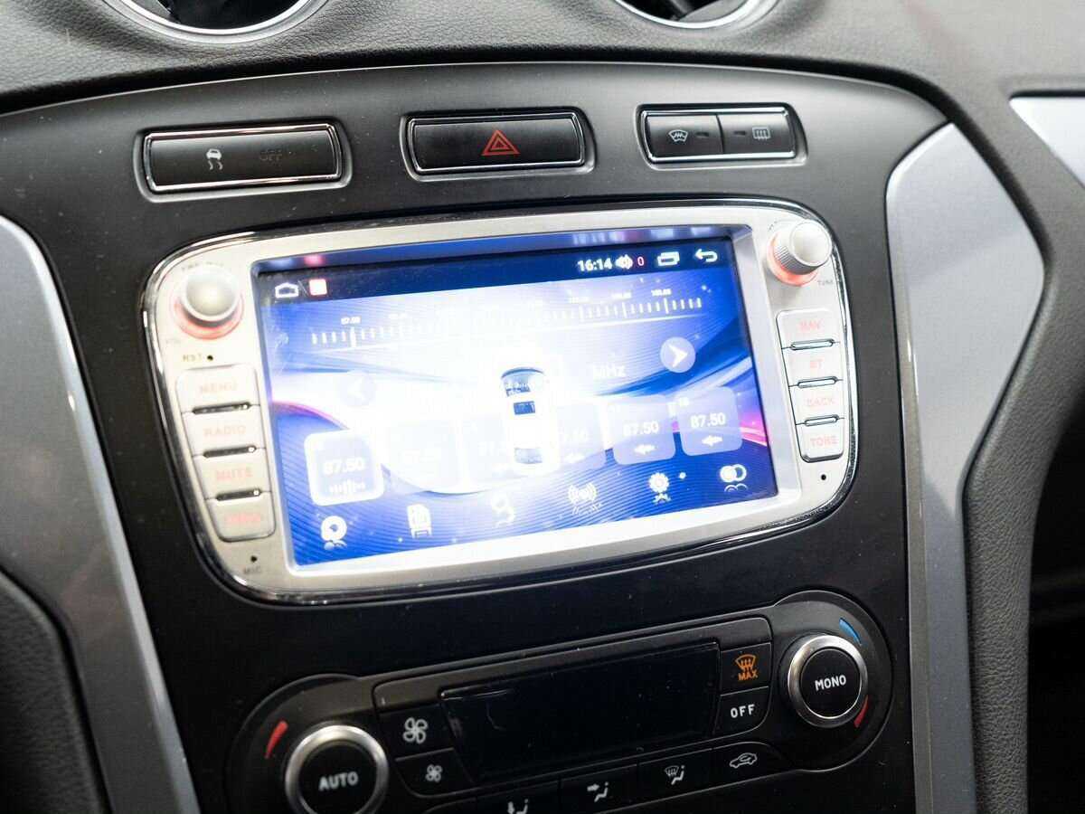 Ford Mondeo, 2012 Фото №9