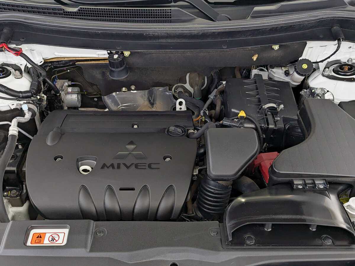 Mitsubishi Outlander, 2021 Фото №9