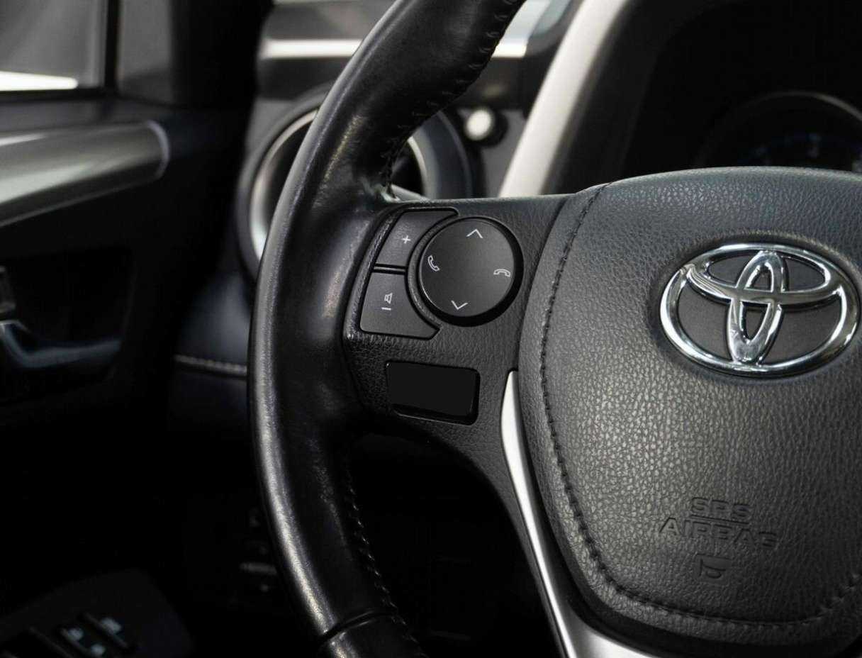 Toyota RAV4, 2018 Фото №14