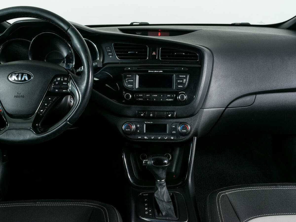 Kia Ceed, 2013 Фото №11