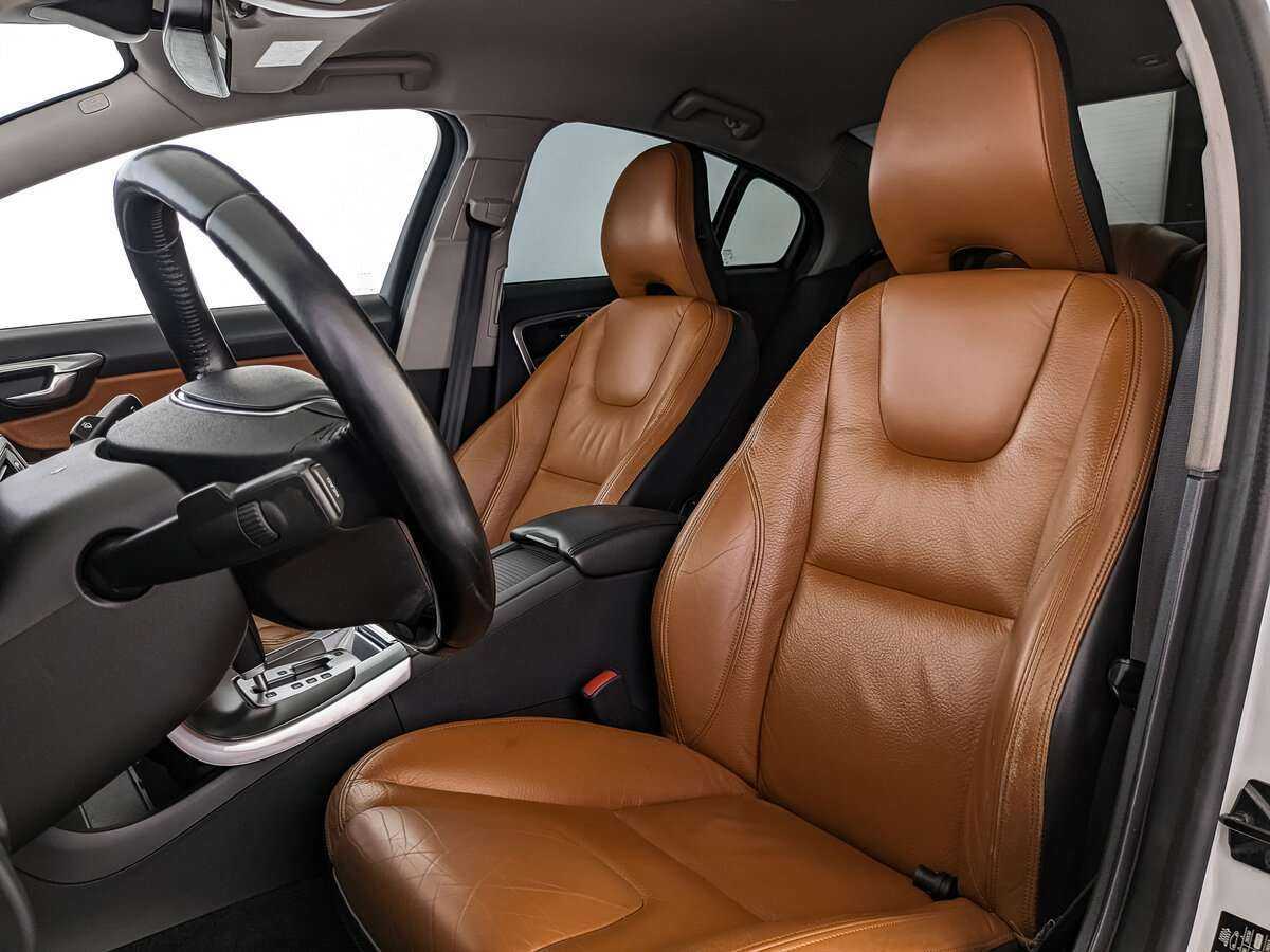 Volvo S60, 2012 Фото №18