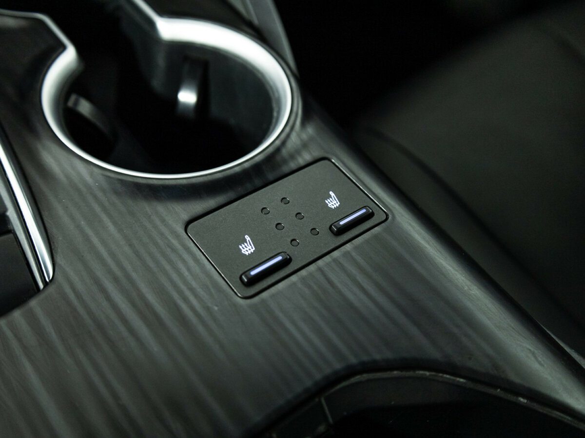 Toyota Camry VIII (XV70) Рестайлинг, 2021 Фото №18