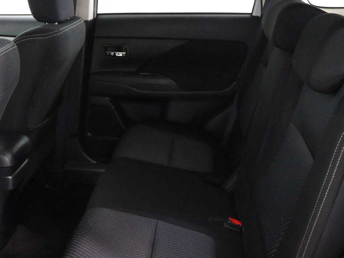 Mitsubishi Outlander, 2018 Фото №9