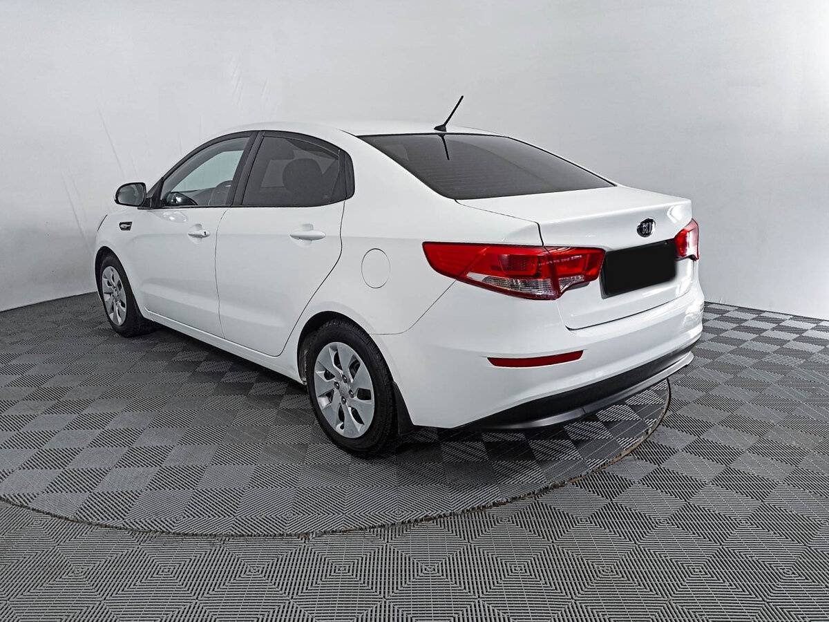 Kia Rio 6-speed, 2015 Фото №7