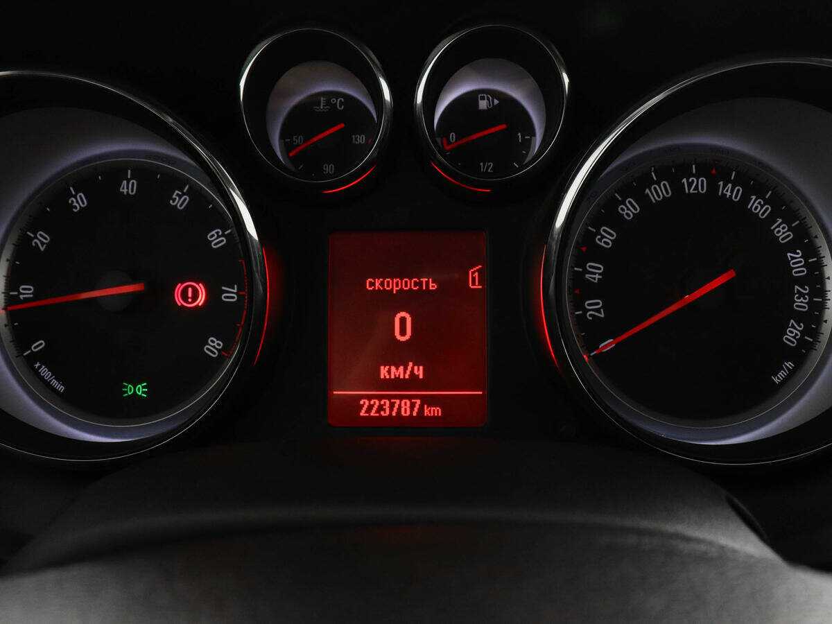 Opel Astra GTC, 2013 Фото №7