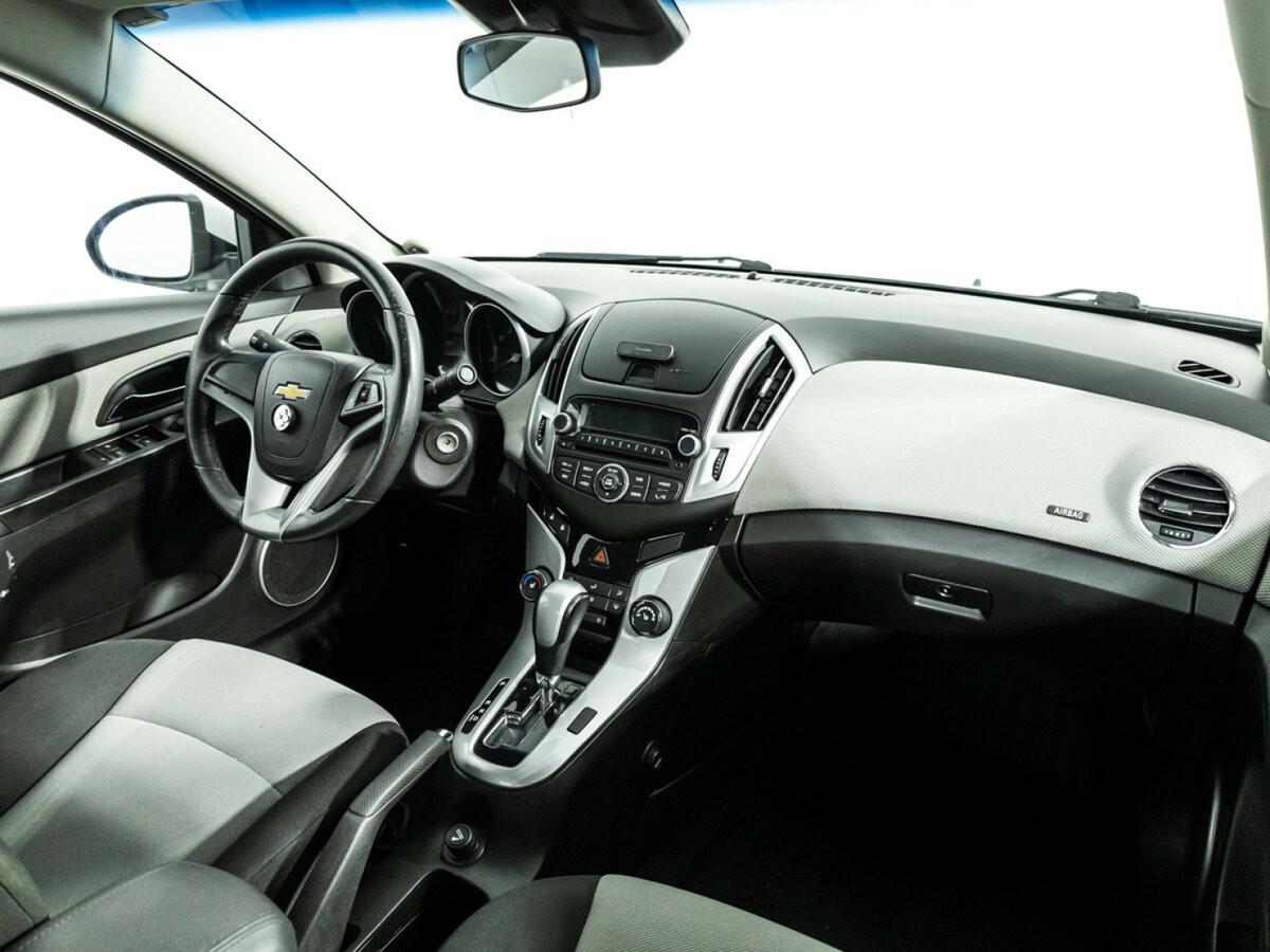 Chevrolet Cruze I Рестайлинг, 2013 Фото №9