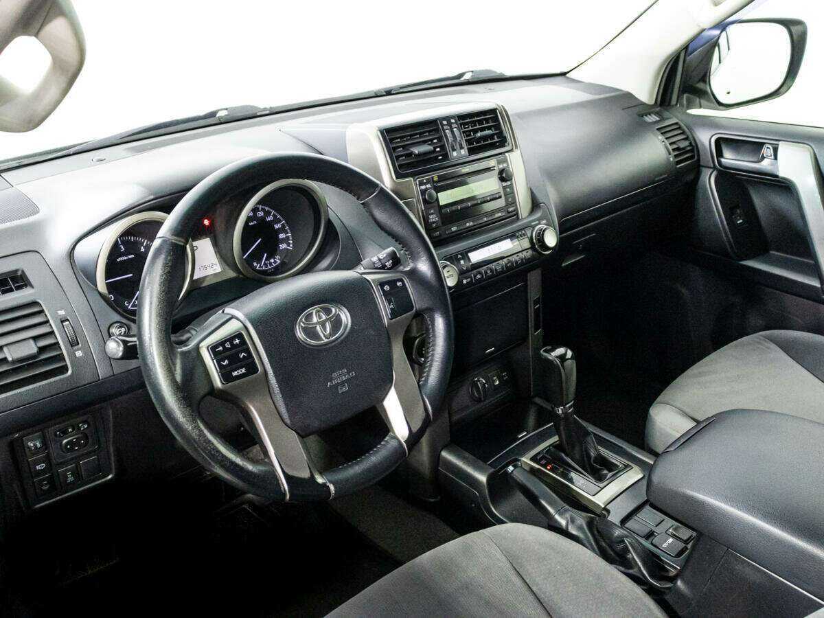 Toyota Land Cruiser Prado, 2012 Фото №10