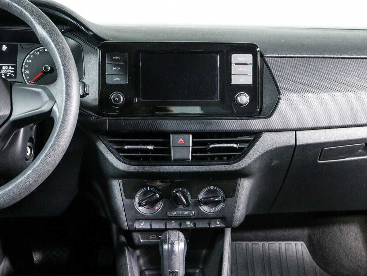 Volkswagen Polo, 2020 Фото №13