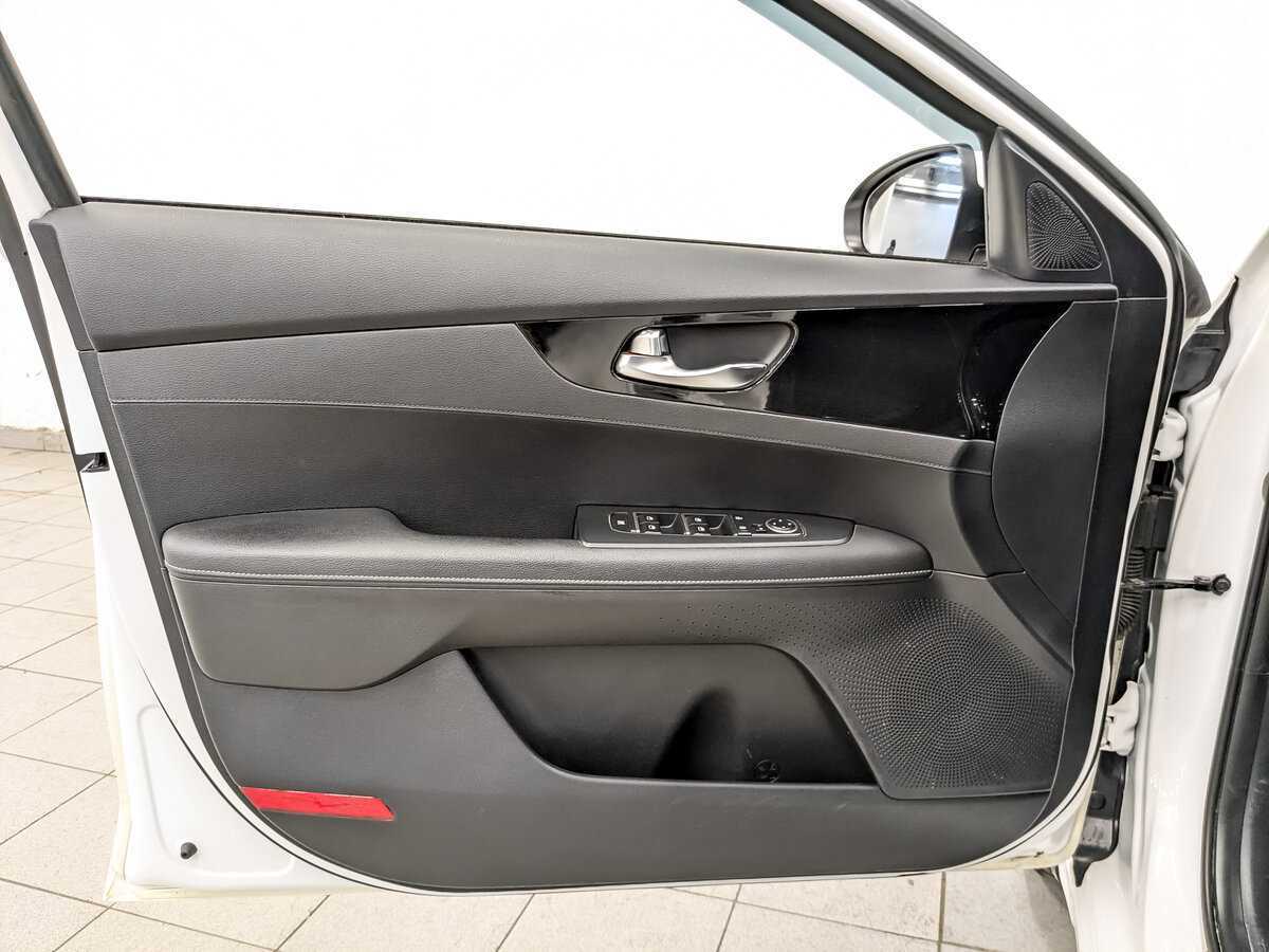 Kia Cerato, 2019 Фото №17
