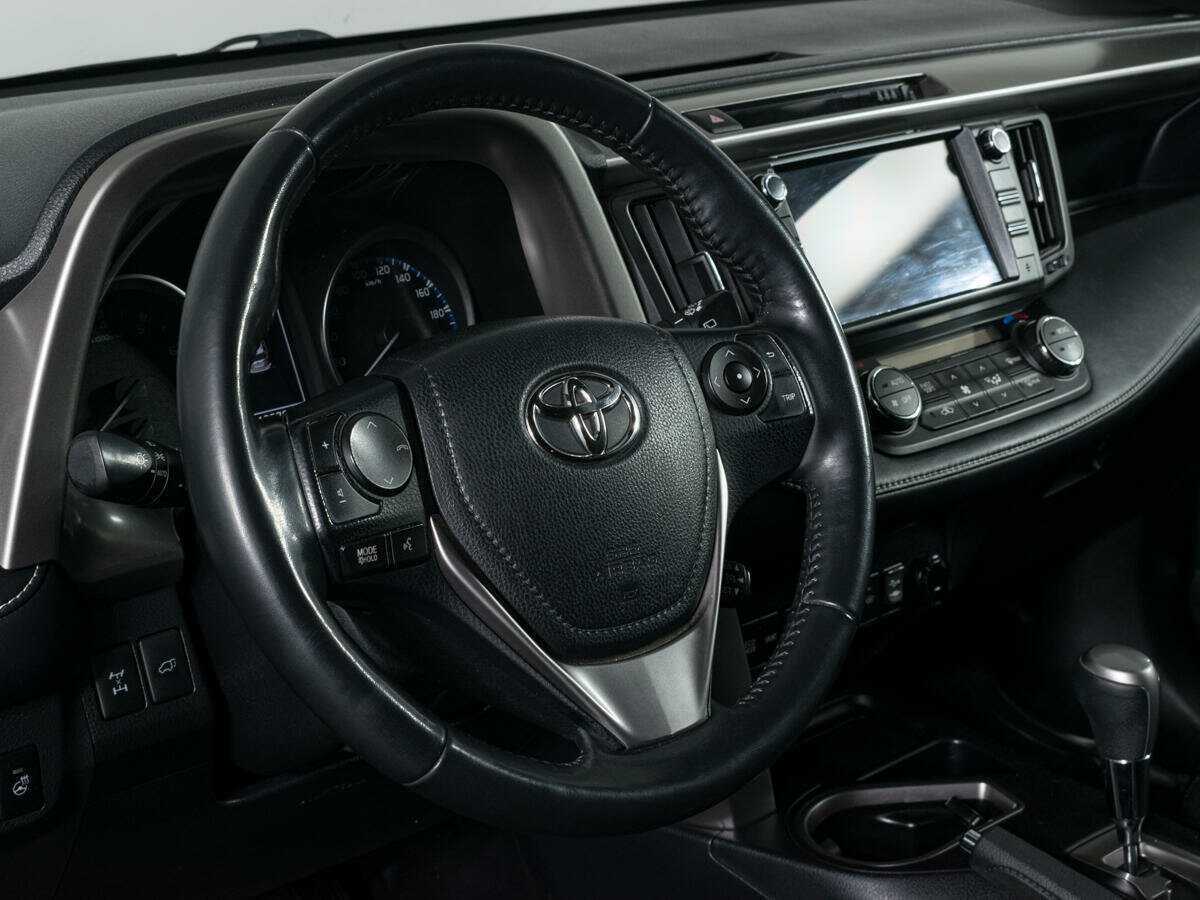 Toyota RAV4, 2018 Фото №14