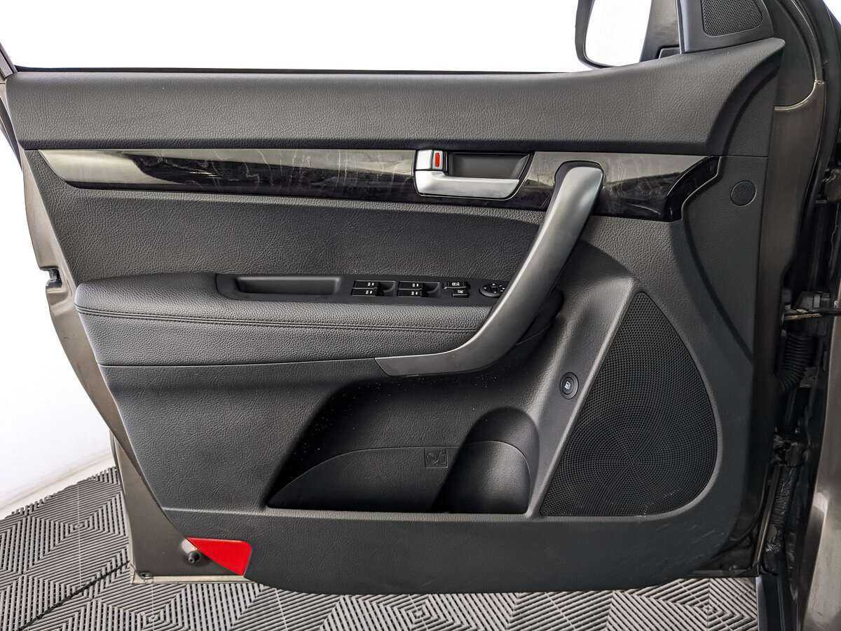 Kia Sorento, 2017 Фото №17