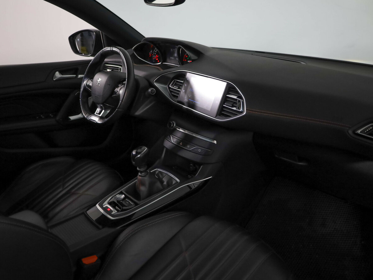 Peugeot 308 II Рестайлинг, 2019 Фото №19