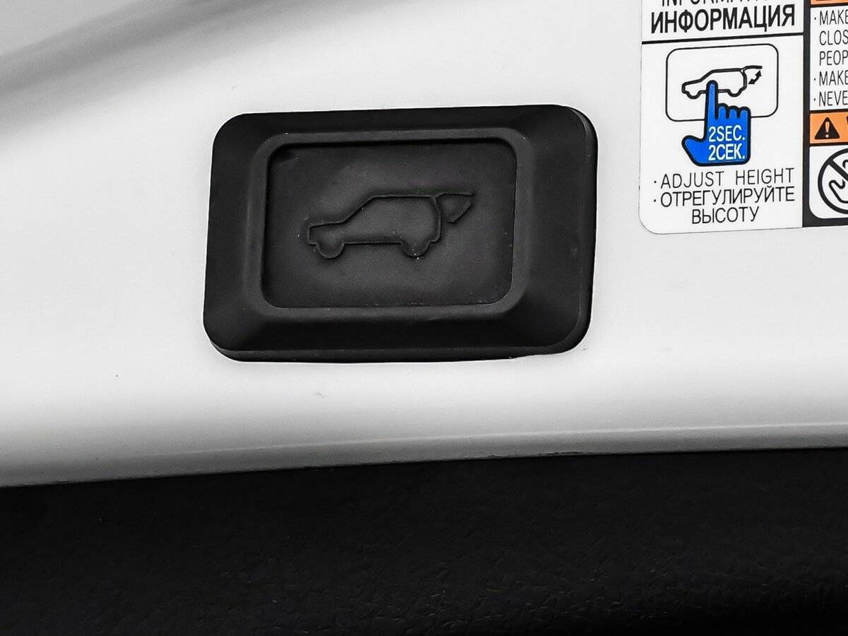 Toyota RAV4, 2017 Фото №15