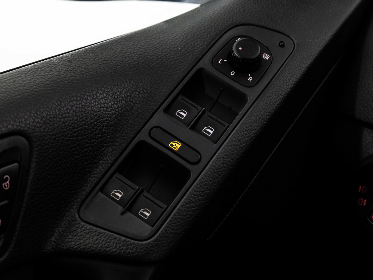 Volkswagen Tiguan I Рестайлинг, 2014 Фото №20