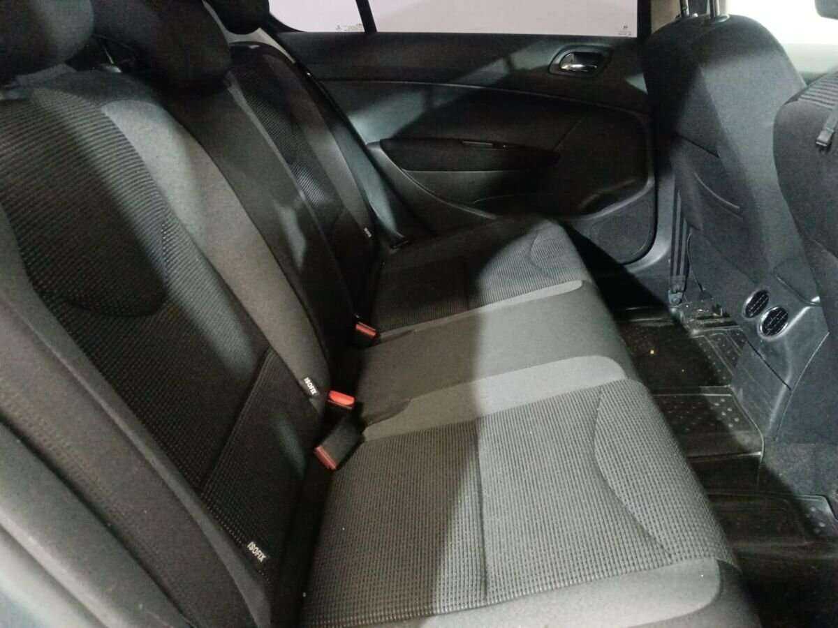 Peugeot 408, 2018 Фото №11