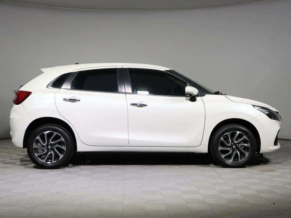 Suzuki Baleno, 2022 Фото №4