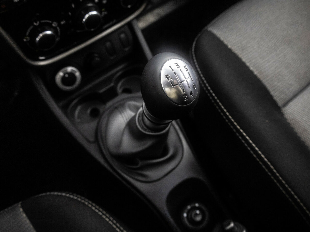 Renault Duster I, 2014 Фото №16