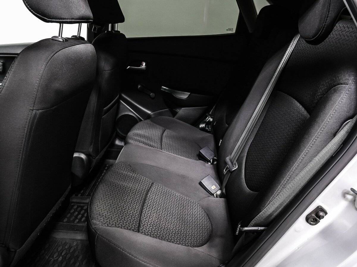 Kia Rio, 2017 Фото №12