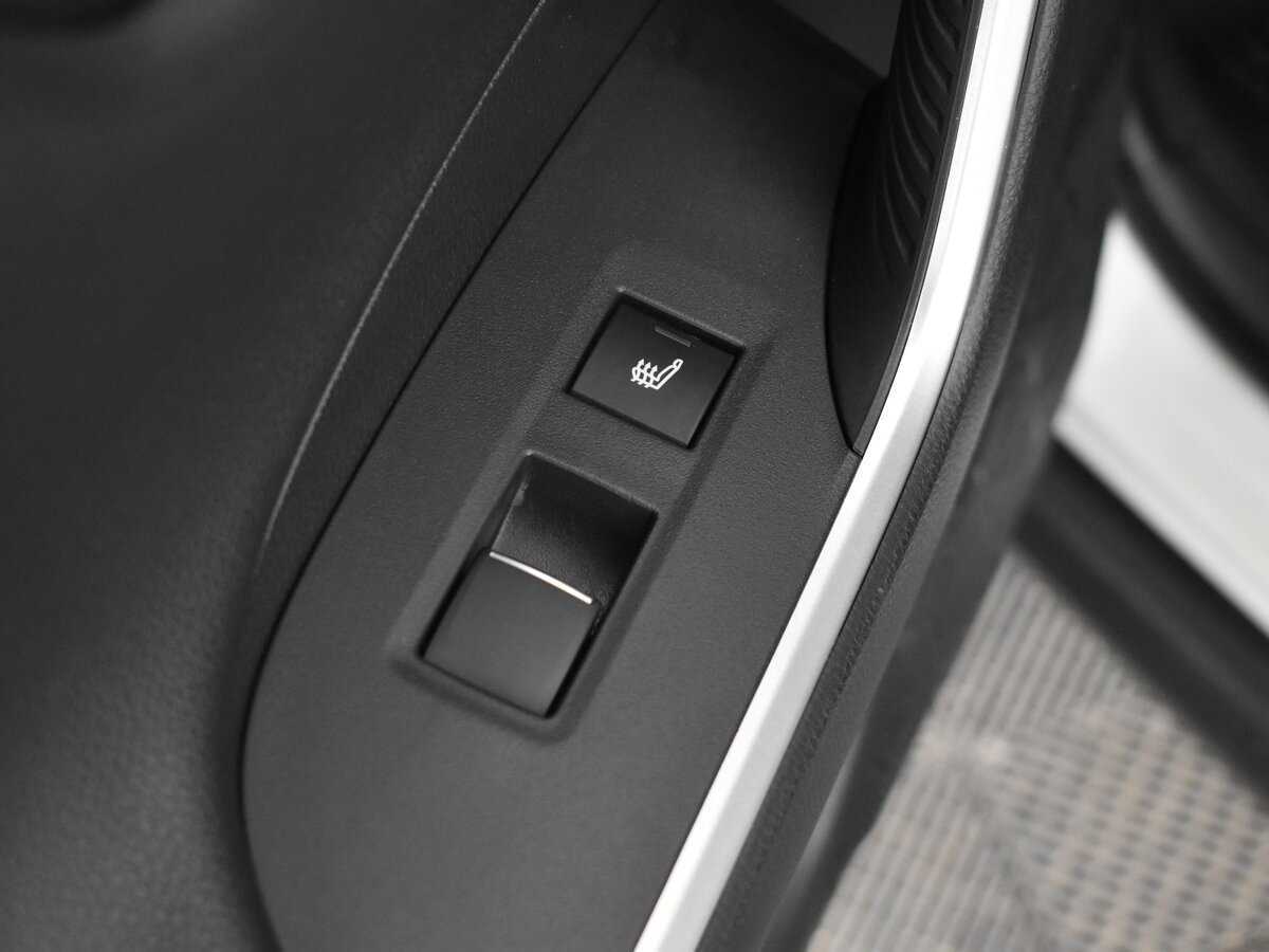 Toyota RAV4, 2021 Фото №10