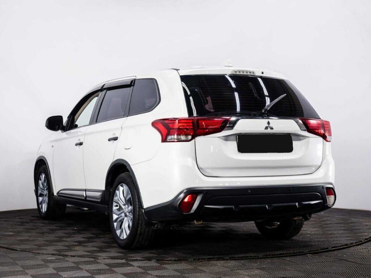 Mitsubishi Outlander, 2018 Фото №4