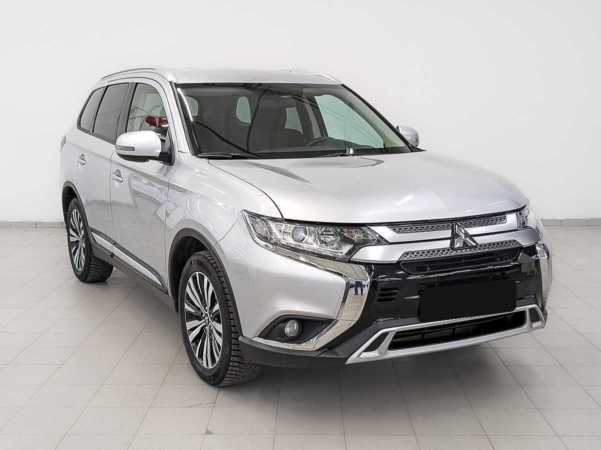 Mitsubishi Outlander, 2020 Фото №3