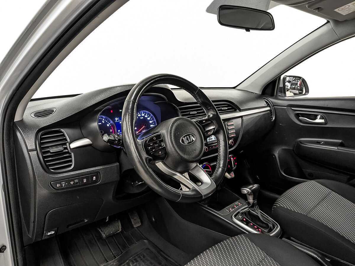 Kia Rio X-Line, 2020 Фото №15