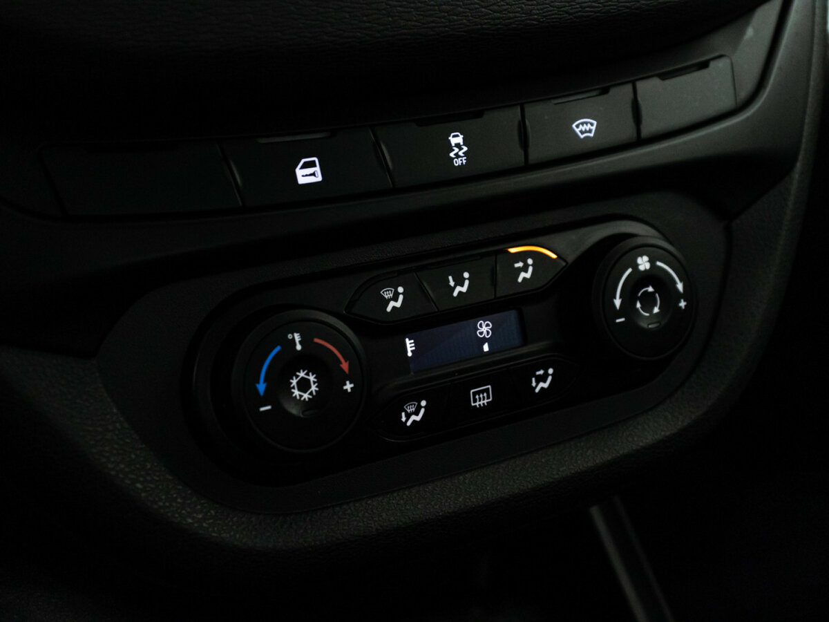 Lada (ВАЗ) Vesta I, 2020 Фото №15