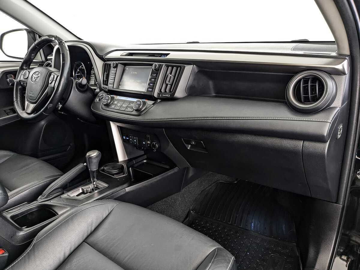 Toyota RAV4, 2017 Фото №9