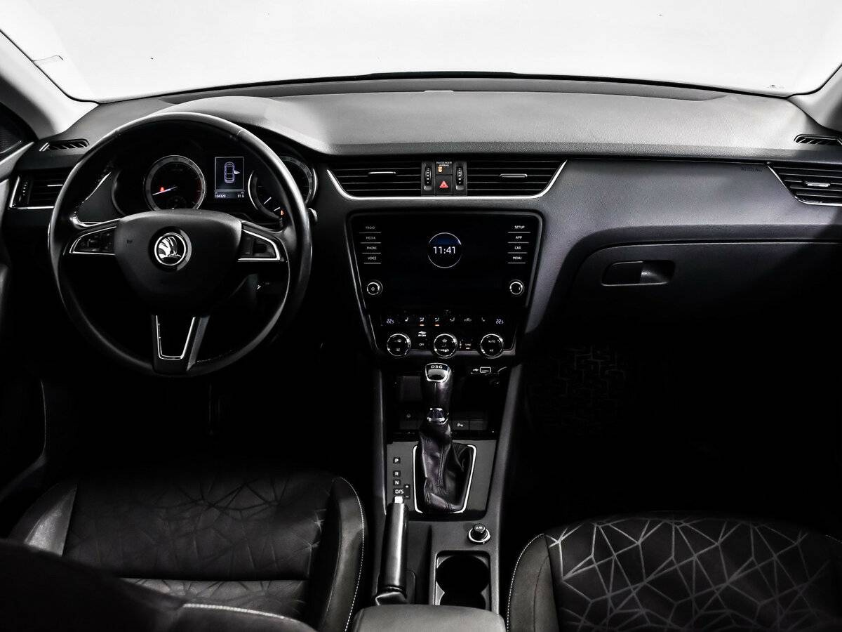 Skoda Octavia III (A7) Рестайлинг, 2020 Фото №12