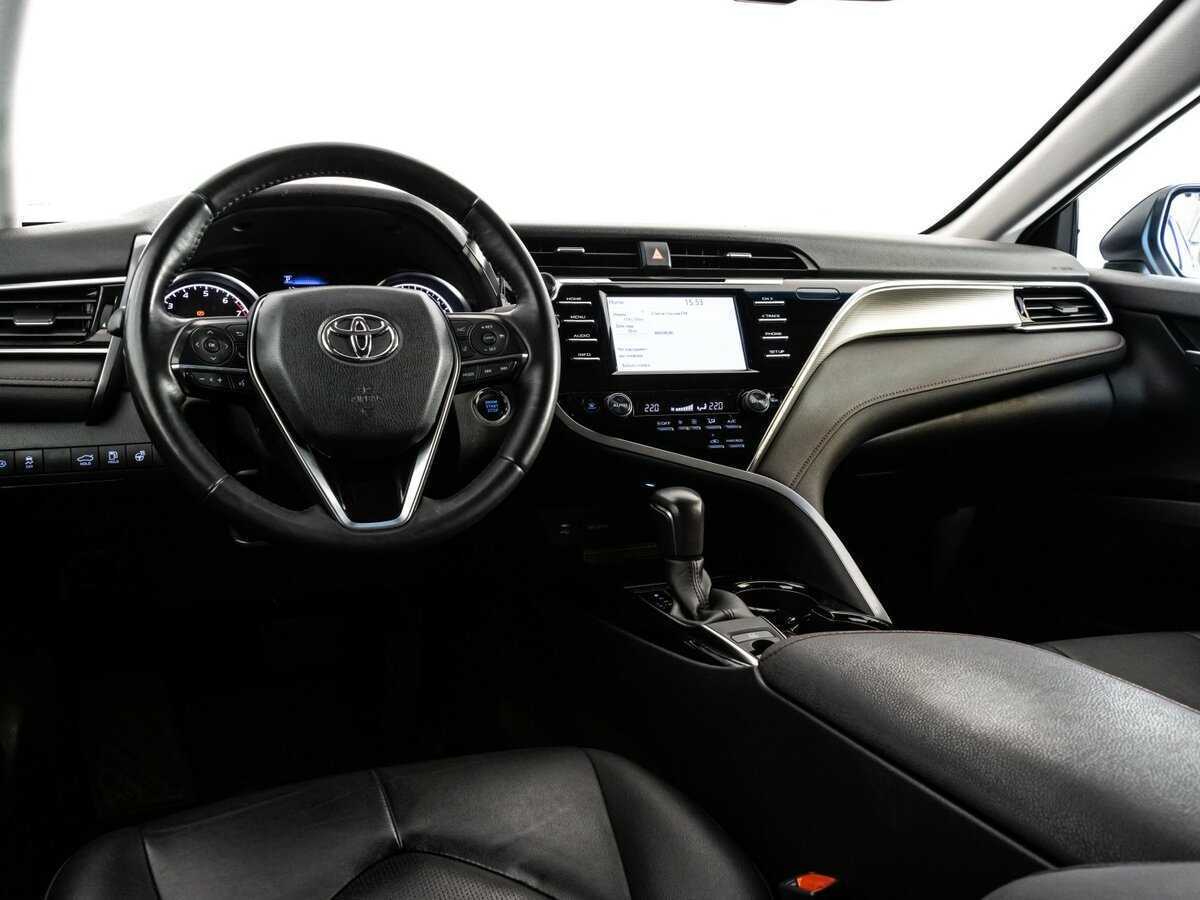 Toyota Camry, 2020 Фото №17