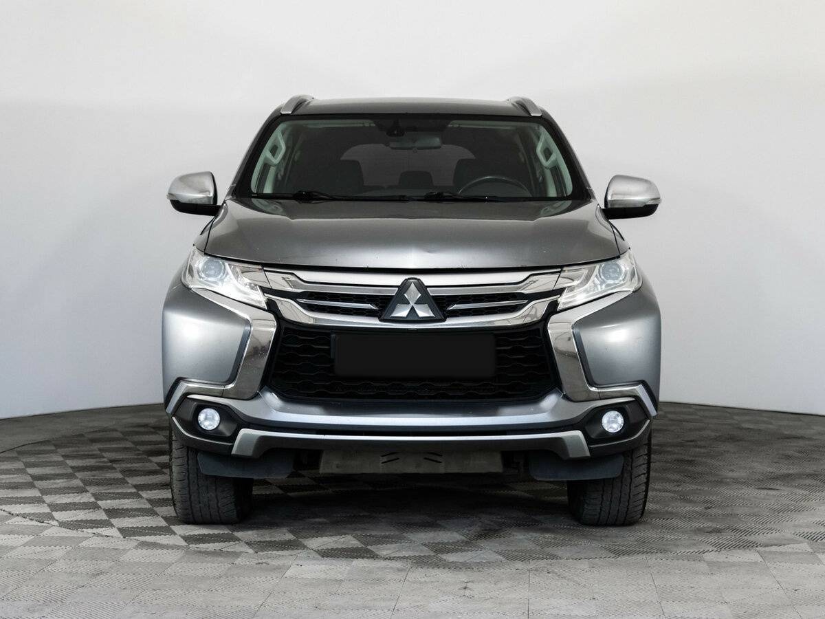 Mitsubishi Pajero Sport, 2017 Фото №2