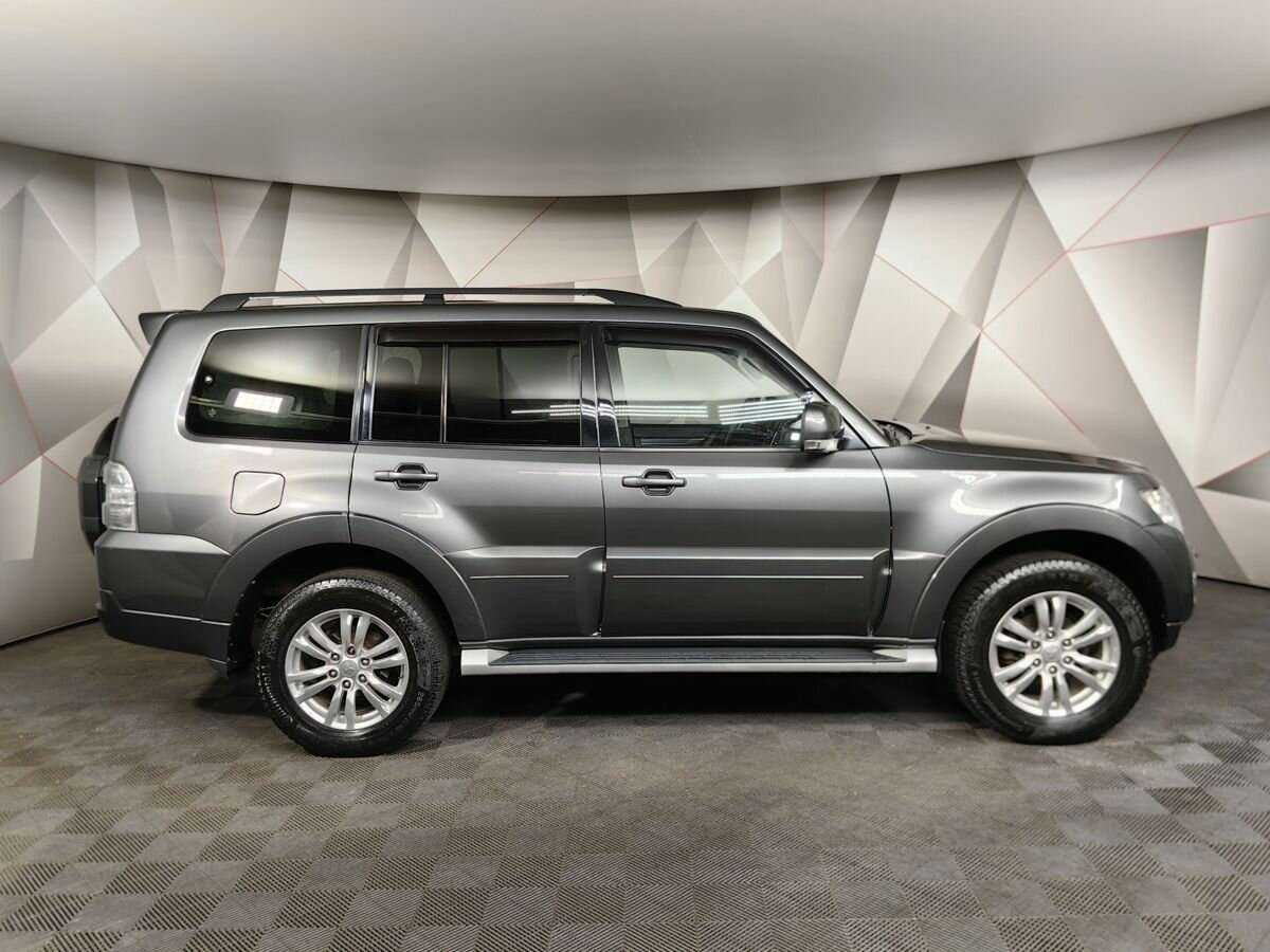 Mitsubishi Pajero, 2015 Фото №6