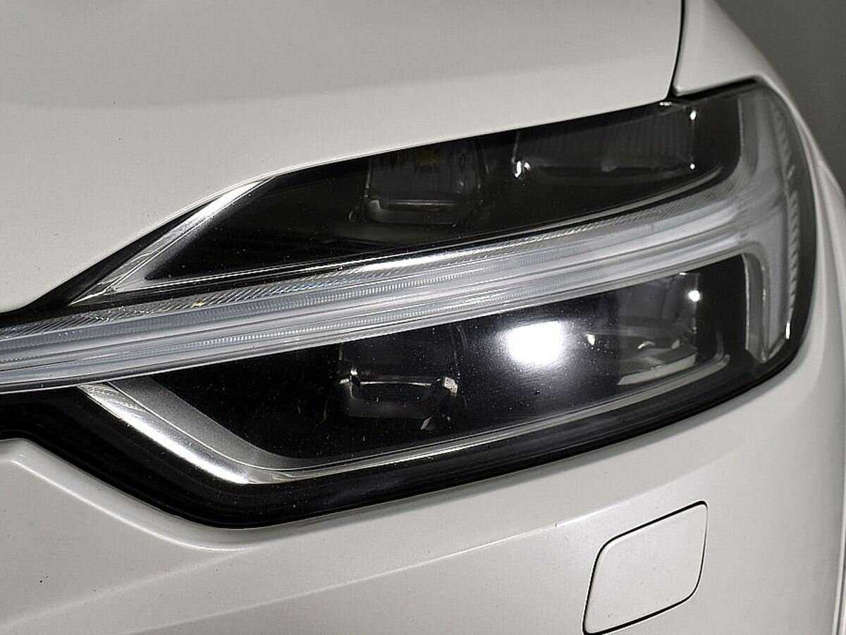 Volvo XC60, 2018 Фото №7