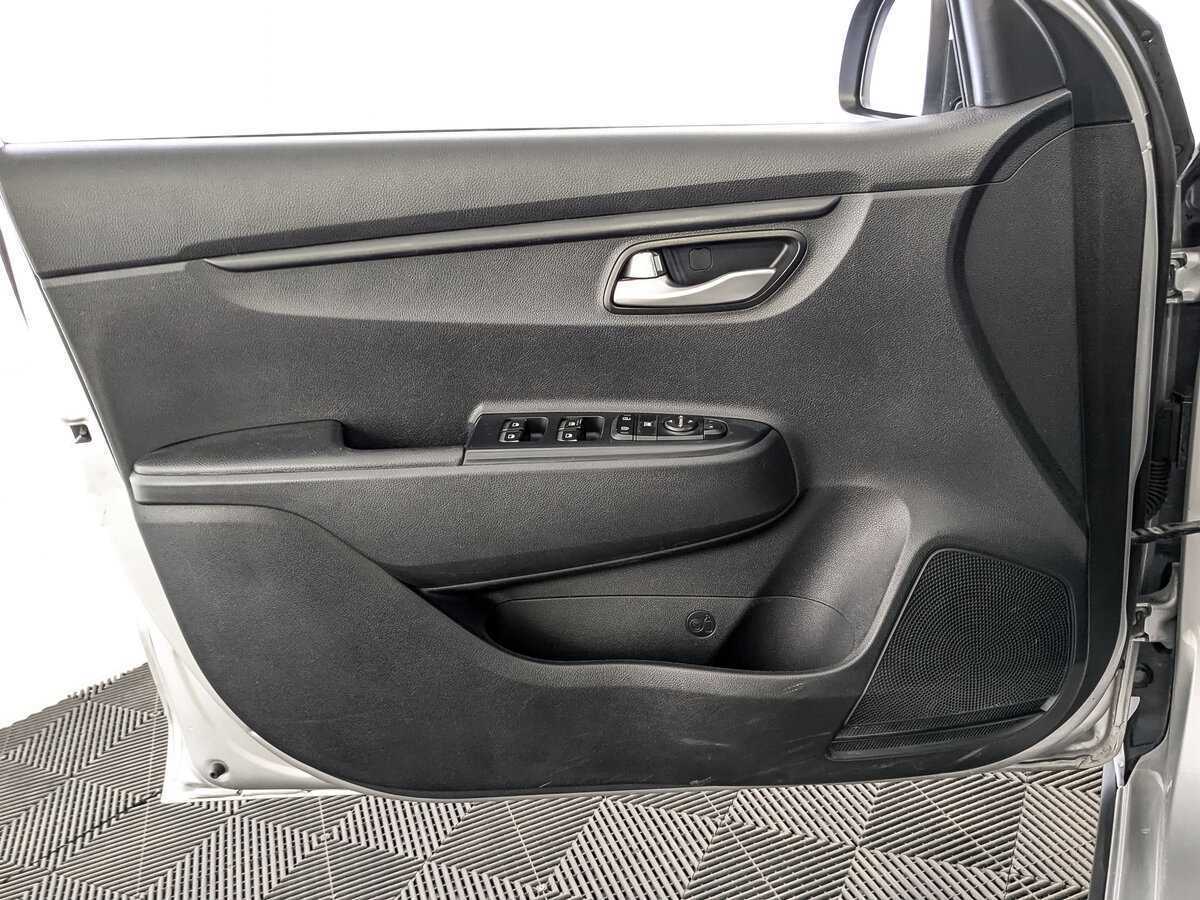 Kia Rio X, 2020 Фото №18