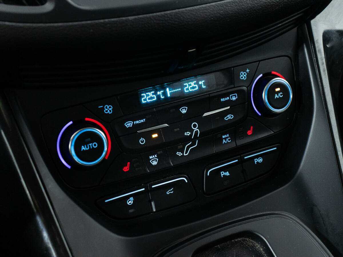 Ford Kuga, 2017 Фото №17