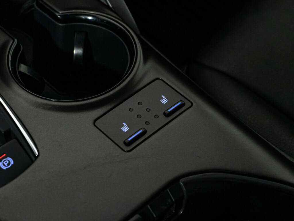 Toyota Camry, 2021 Фото №16